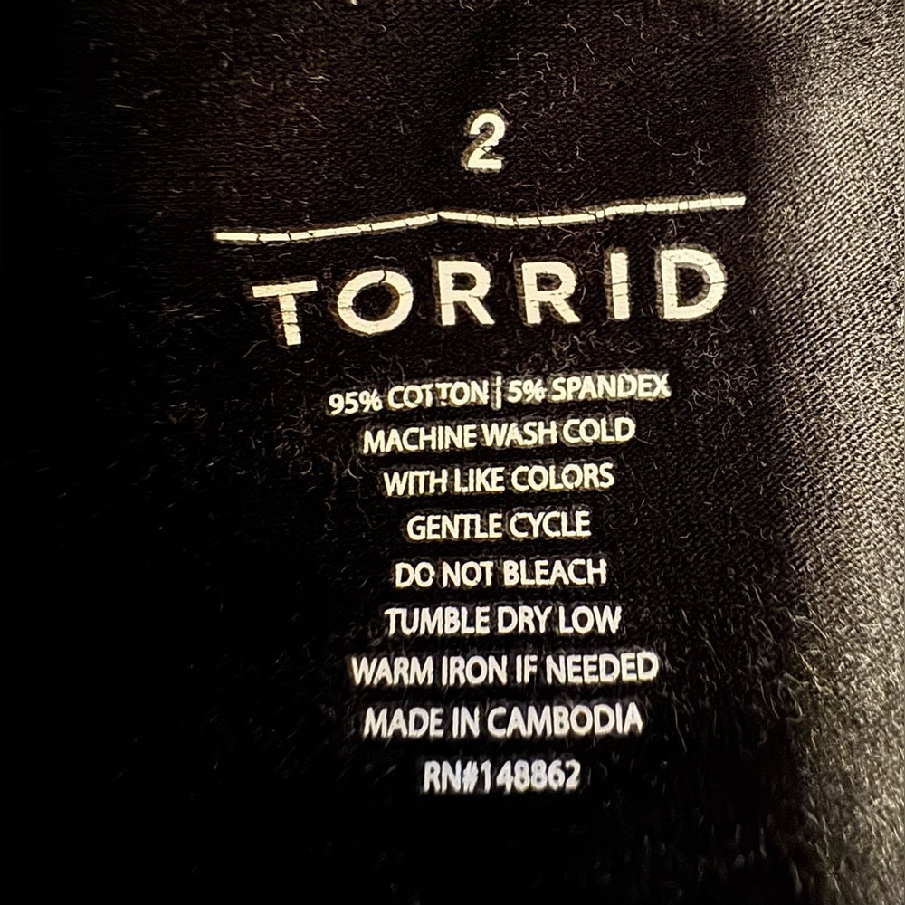 Torrid Black and White Plaid Trousers Size 2 - Picture 3 of 6